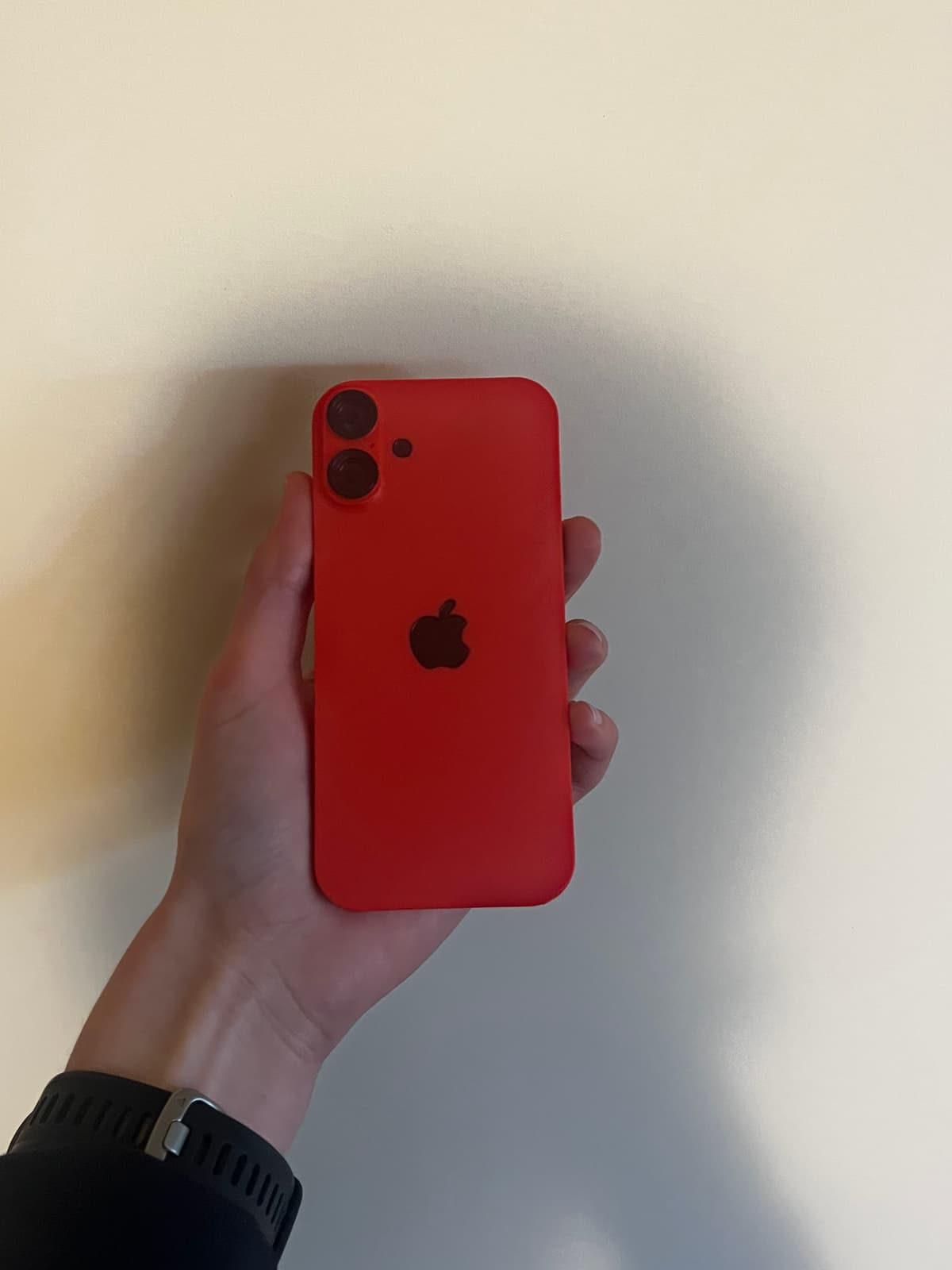 iPhone 16