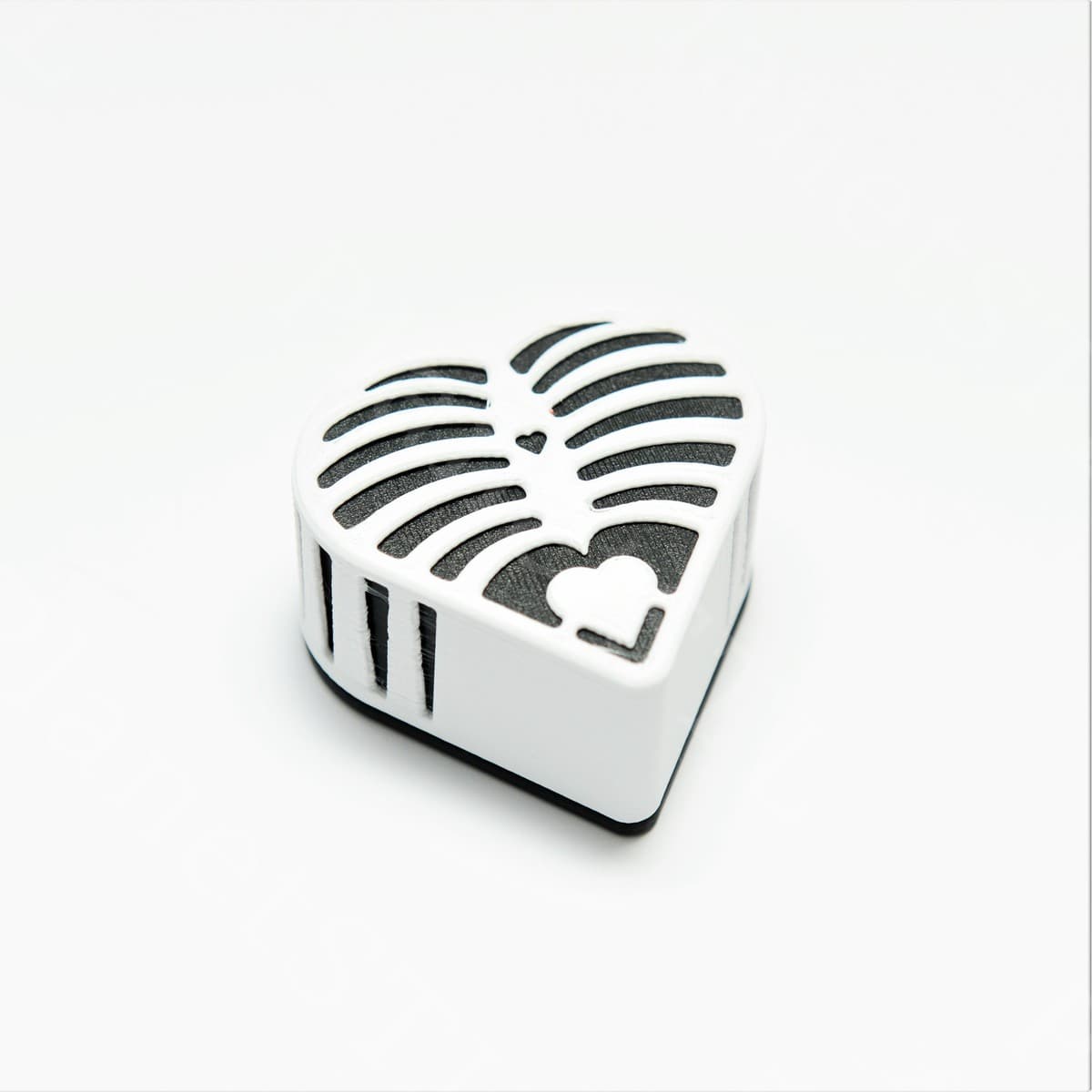 Clockspring3D 891 Skeleton Heart Box PlanetSTL